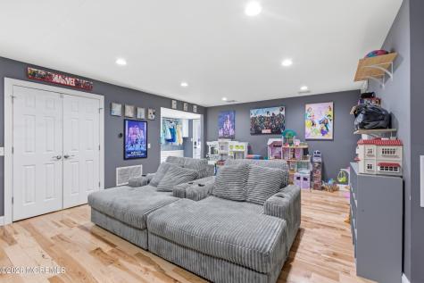 623 Lloyd Road Matawan NJ 07747