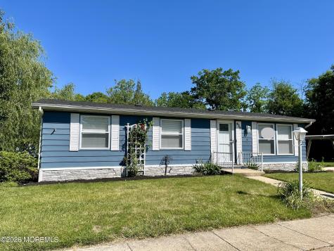 439 Charles Place Freehold NJ 07728