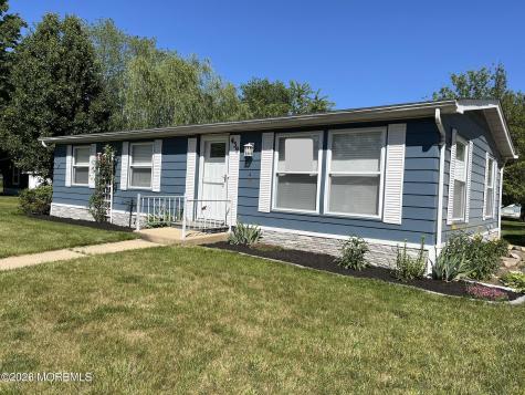 439 Charles Place Freehold NJ 07728
