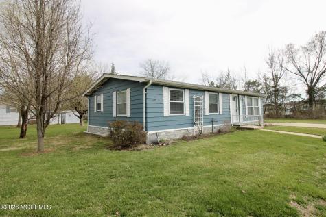 439 Charles Place Freehold NJ 07728