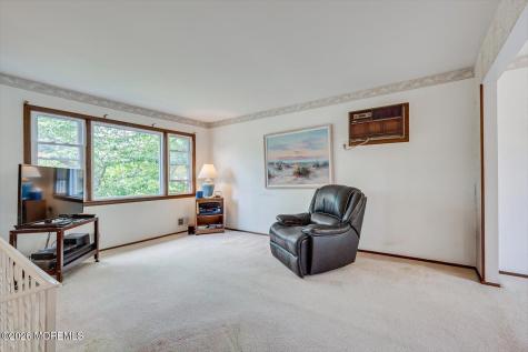 864 Malden Drive Cliffwood Beach NJ 07735