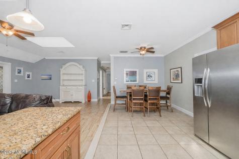 943 Jennifer Lane Manahawkin NJ 08050