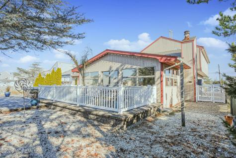 943 Jennifer Lane Manahawkin NJ 08050