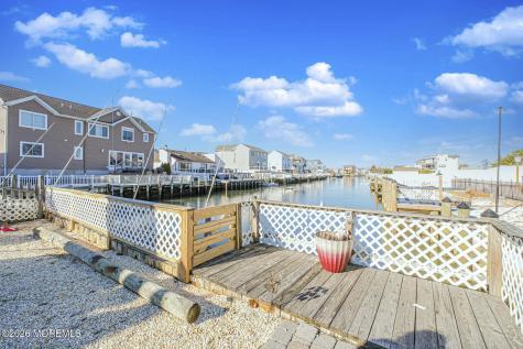 943 Jennifer Lane Manahawkin NJ 08050