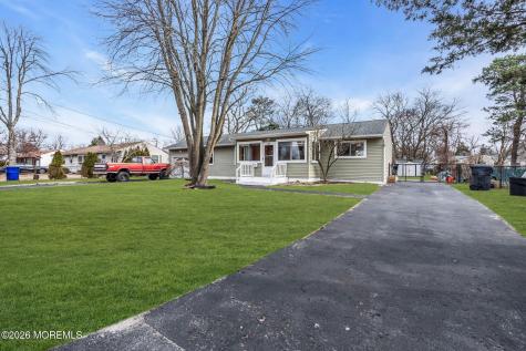 252 Ashwood Drive Brick NJ 08723