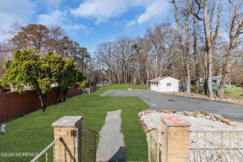 73 Maxim Road Howell NJ 07731