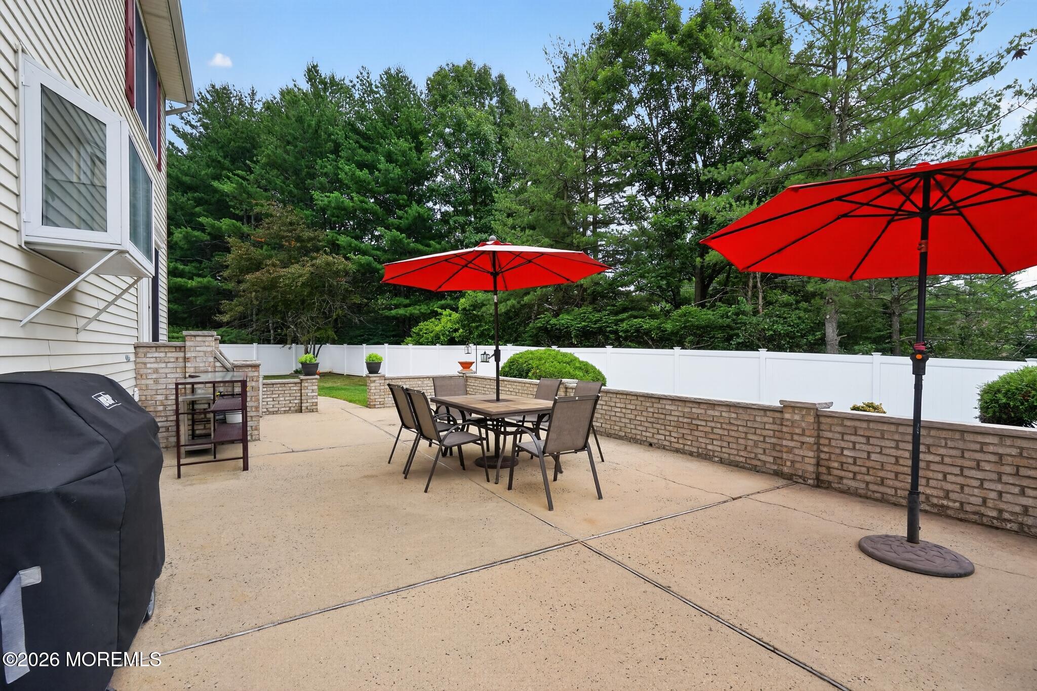 8 Rose Court Marlboro NJ 07746