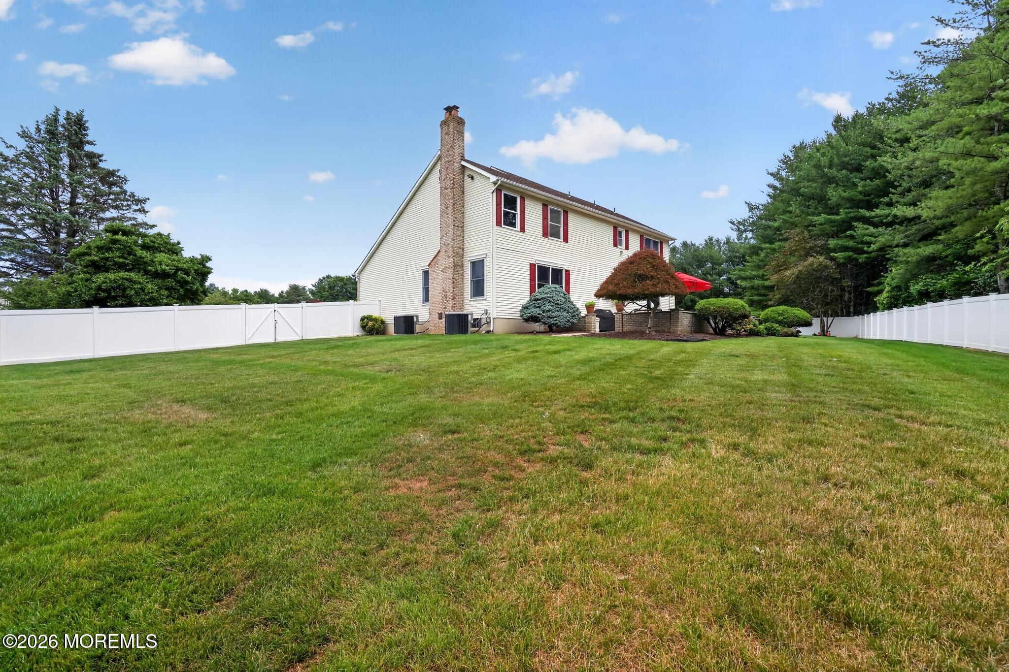 8 Rose Court Marlboro NJ 07746