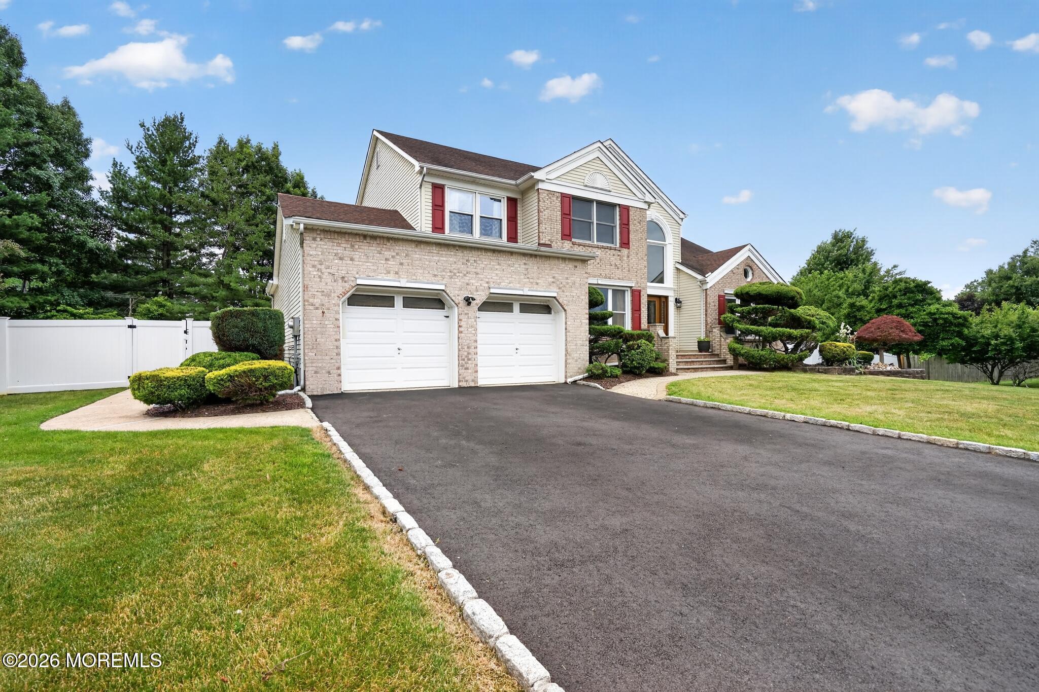 8 Rose Court Marlboro NJ 07746