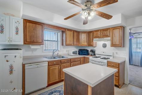 22 W Raritan Drive Little Egg Harbor NJ 08087
