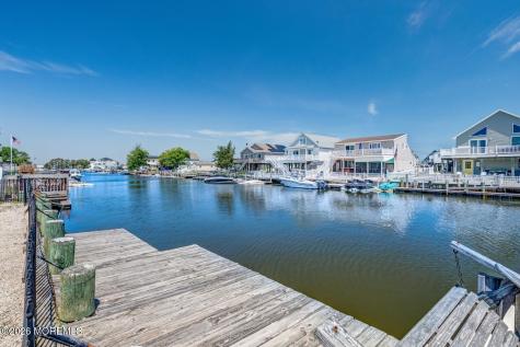 22 W Raritan Drive Little Egg Harbor NJ 08087