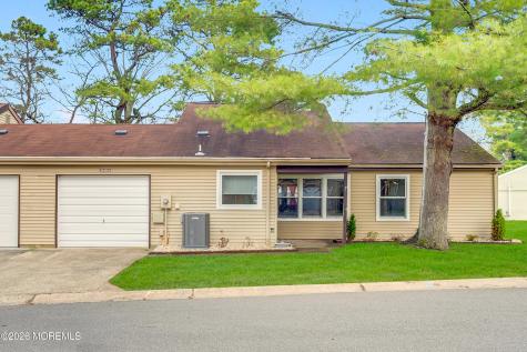 945A Liverpool Circle Manchester NJ 08759