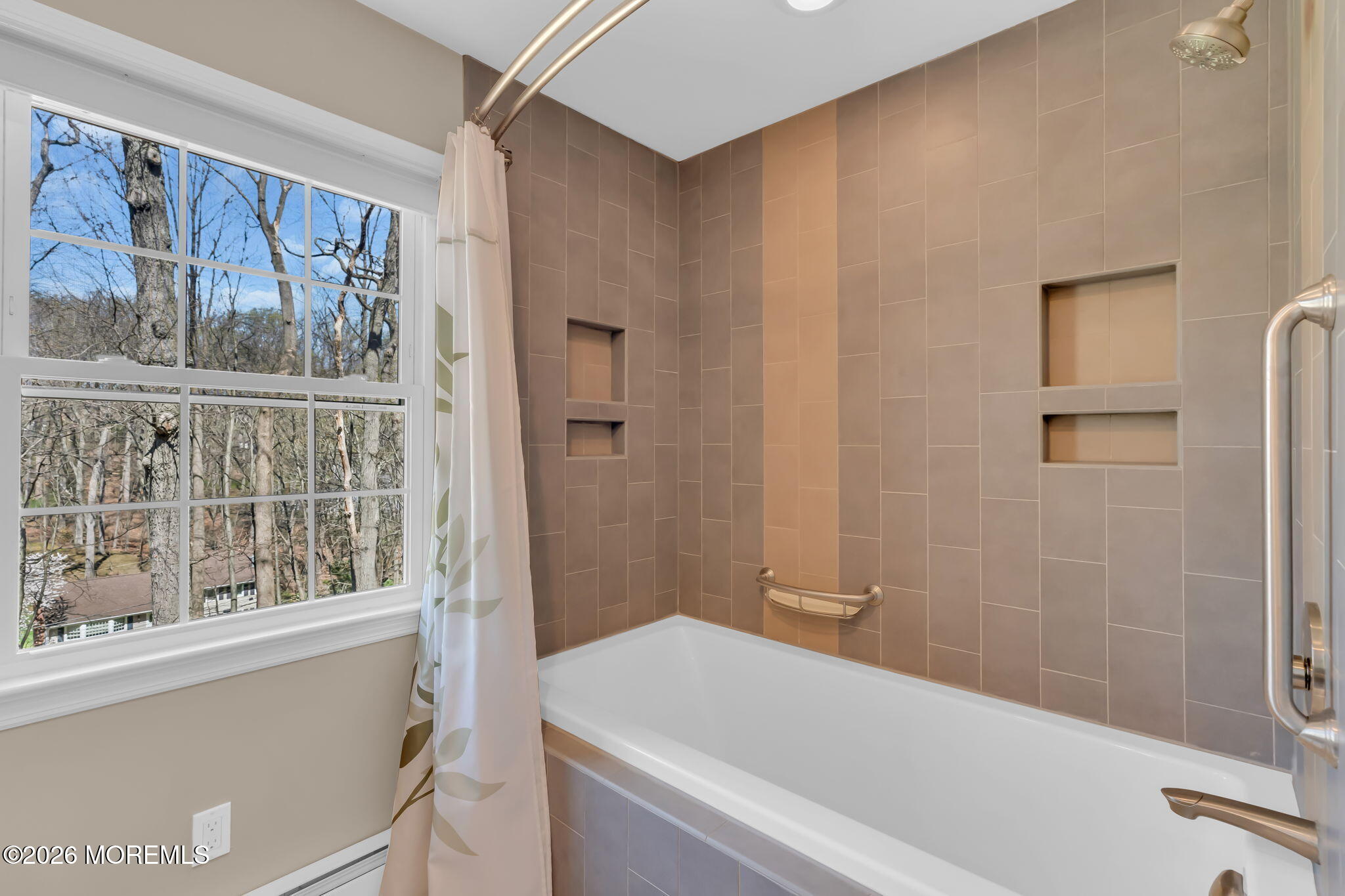 190 Deepdale Drive Middletown NJ 07748