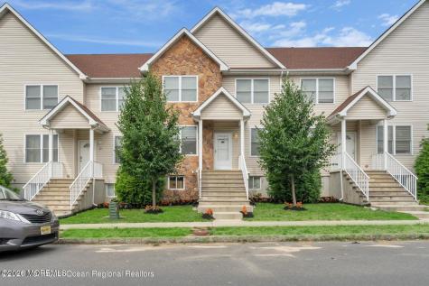37 Sanz Town Road Lakewood NJ 08701