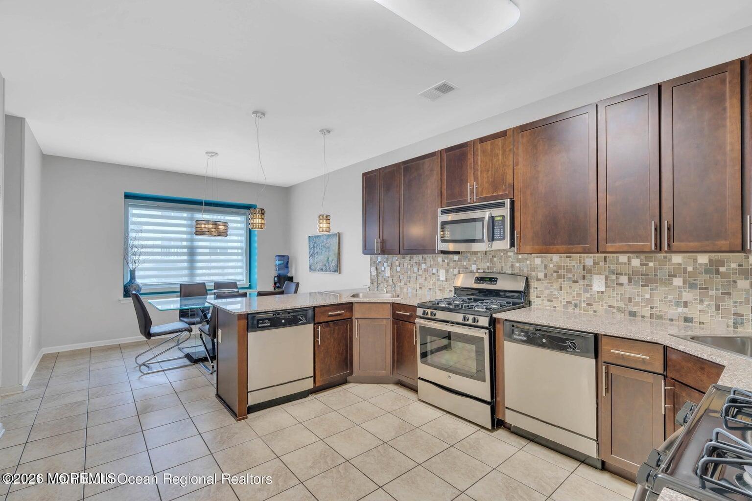 37 Sanz Town Road Lakewood NJ 08701