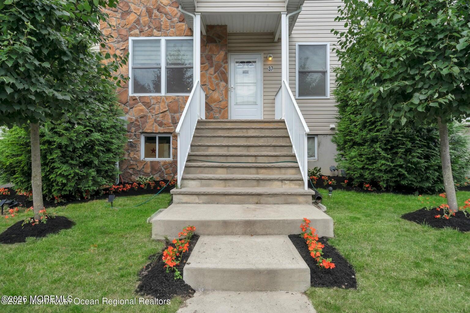 37 Sanz Town Road Lakewood NJ 08701