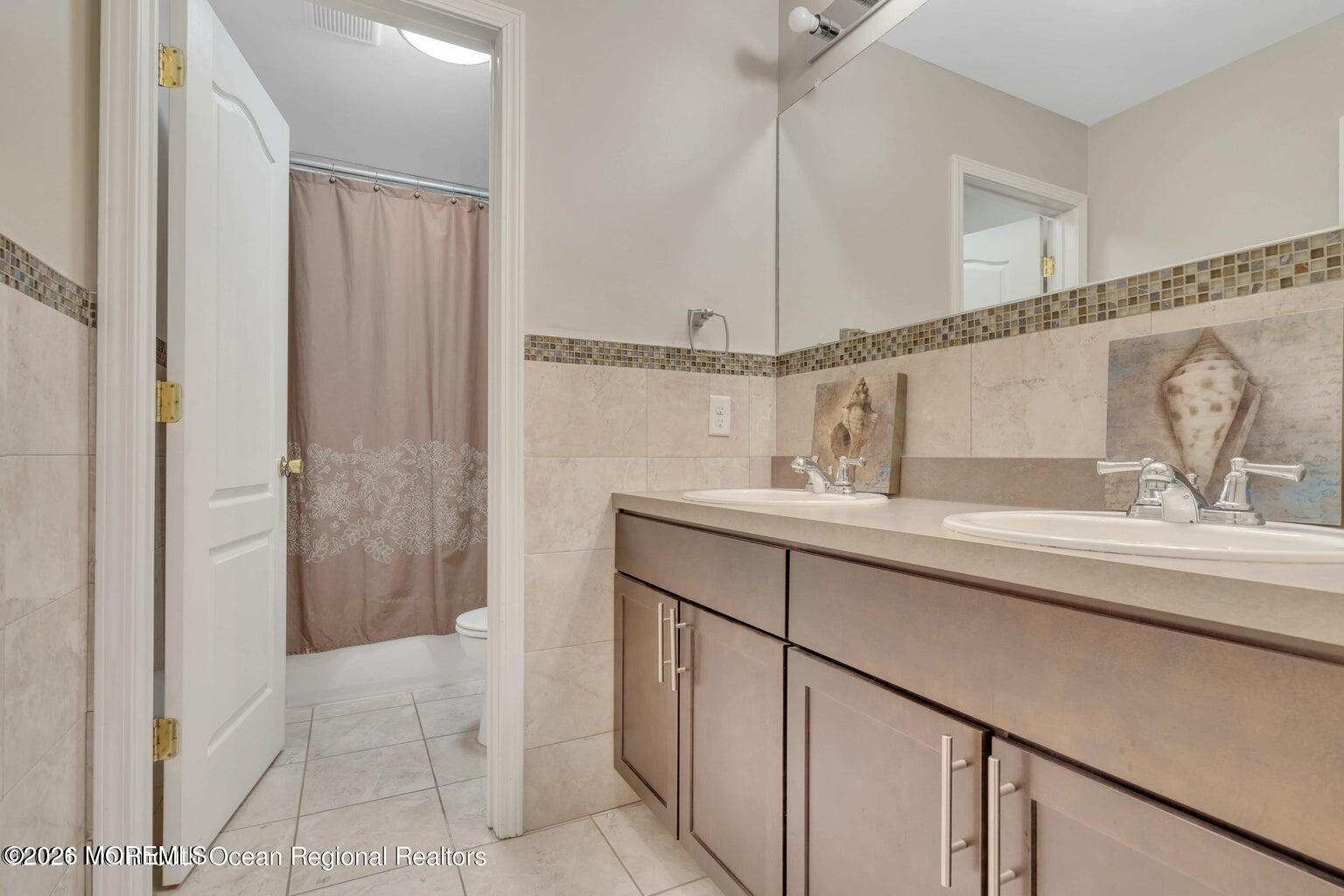 37 Sanz Town Road Lakewood NJ 08701