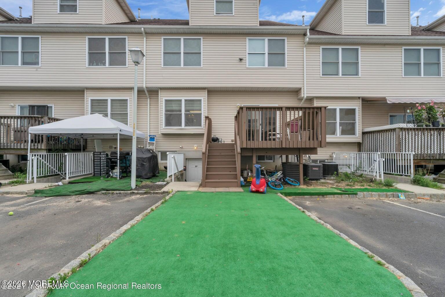 37 Sanz Town Road Lakewood NJ 08701