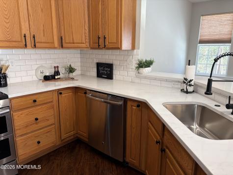 87 Huntington Drive Jackson NJ 08527