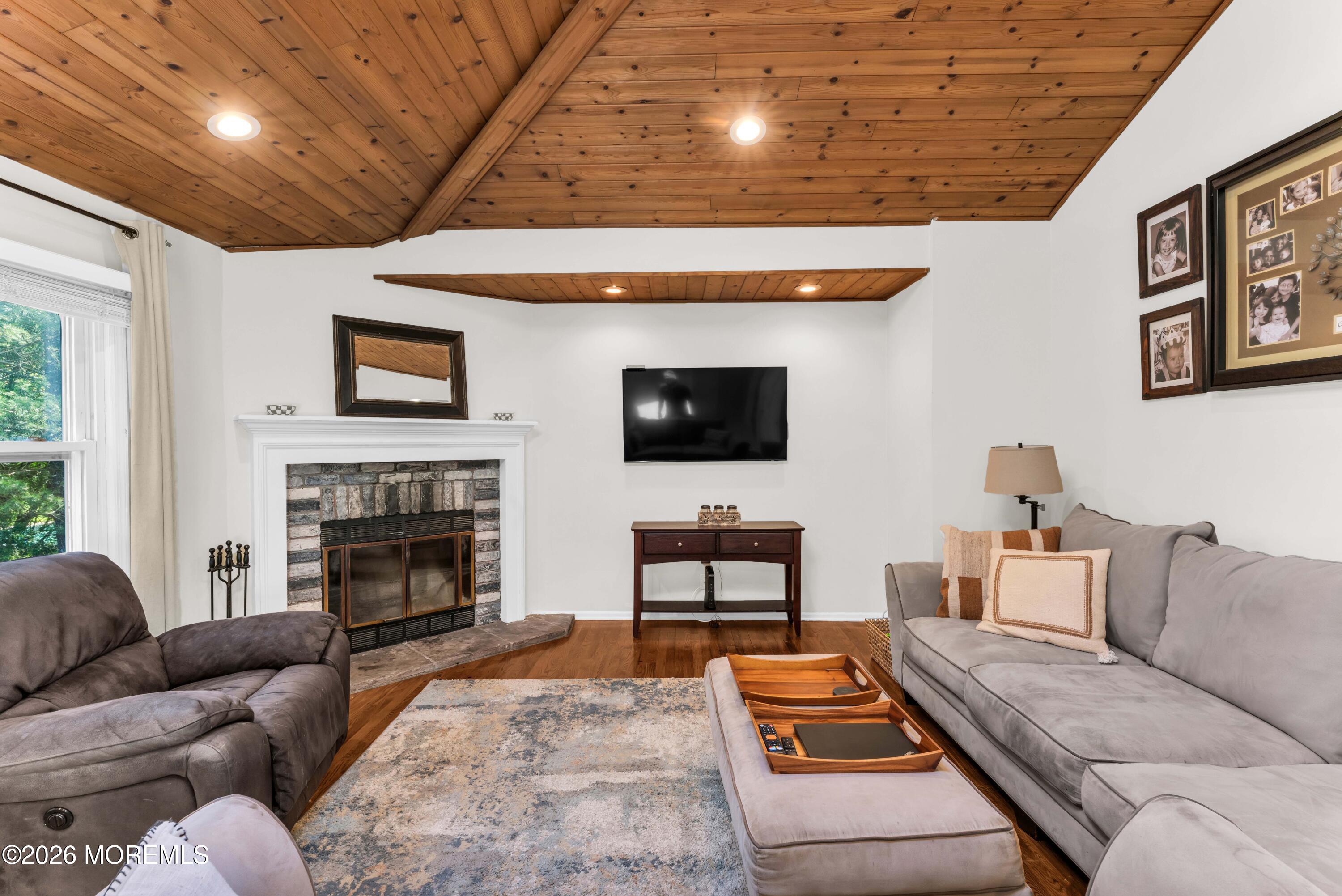 12 Dartmoor Drive Manalapan NJ 07726