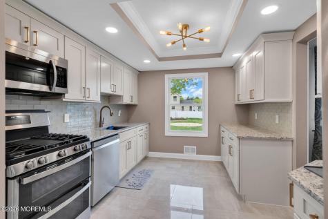 31 Brunswick Drive Howell NJ 07731