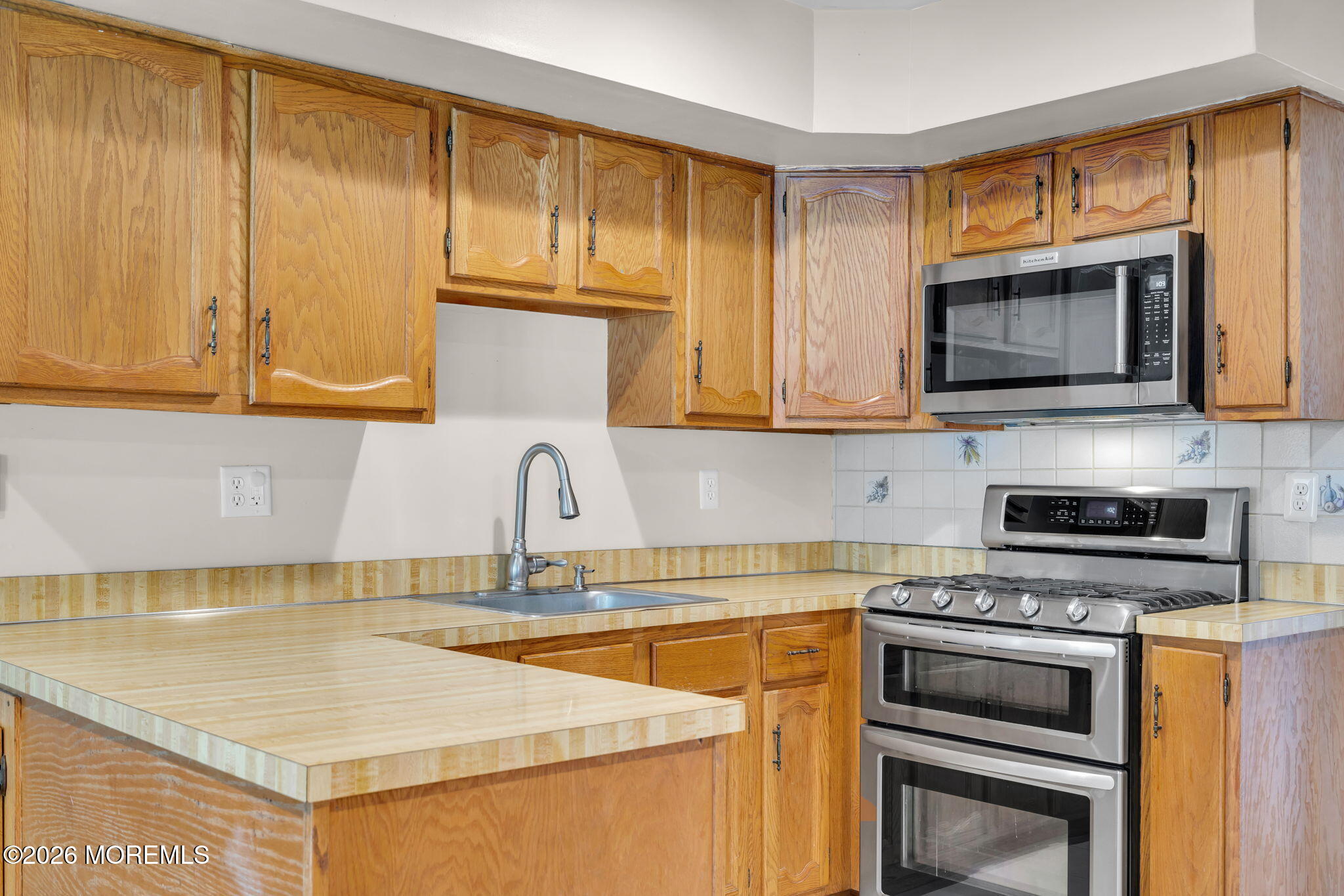 38 Markwood Drive Howell NJ 07731