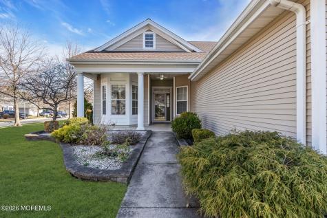 12 Bellflower Drive Lakewood NJ 08701