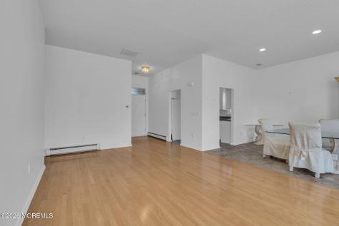 12 Bellflower Drive Lakewood NJ 08701