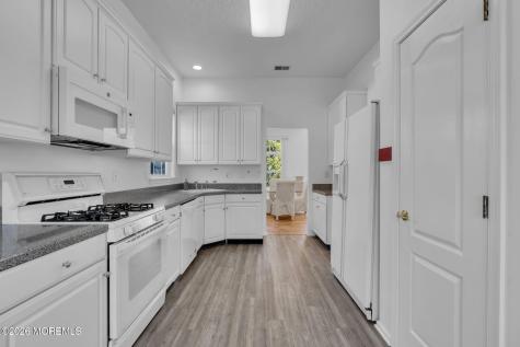 12 Bellflower Drive Lakewood NJ 08701