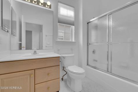 12 Bellflower Drive Lakewood NJ 08701