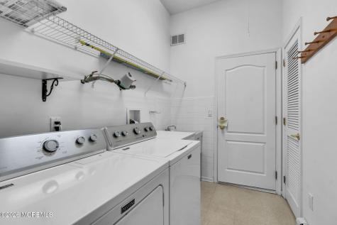 12 Bellflower Drive Lakewood NJ 08701