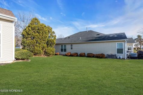 12 Bellflower Drive Lakewood NJ 08701