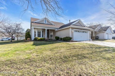 12 Bellflower Drive Lakewood NJ 08701