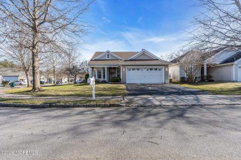 12 Bellflower Drive Lakewood NJ 08701