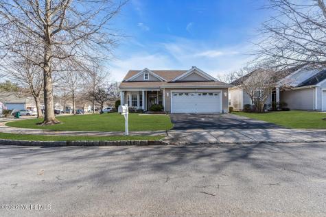 12 Bellflower Drive Lakewood NJ 08701
