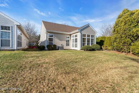 12 Bellflower Drive Lakewood NJ 08701
