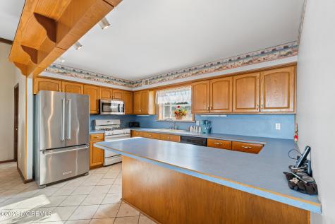 410 Jersey City Court Lanoka Harbor NJ 08734