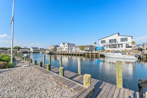 410 Jersey City Court Lanoka Harbor NJ 08734