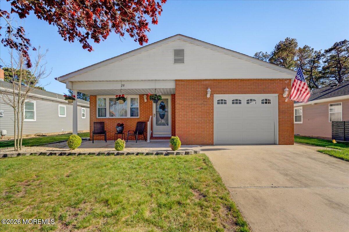 28 Inverell Drive Toms River NJ 08757