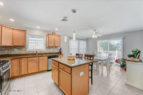 28 Inverell Drive Toms River NJ 08757