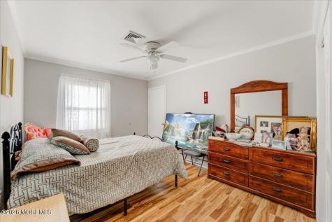 28 Inverell Drive Toms River NJ 08757