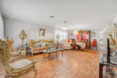28 Inverell Drive Toms River NJ 08757
