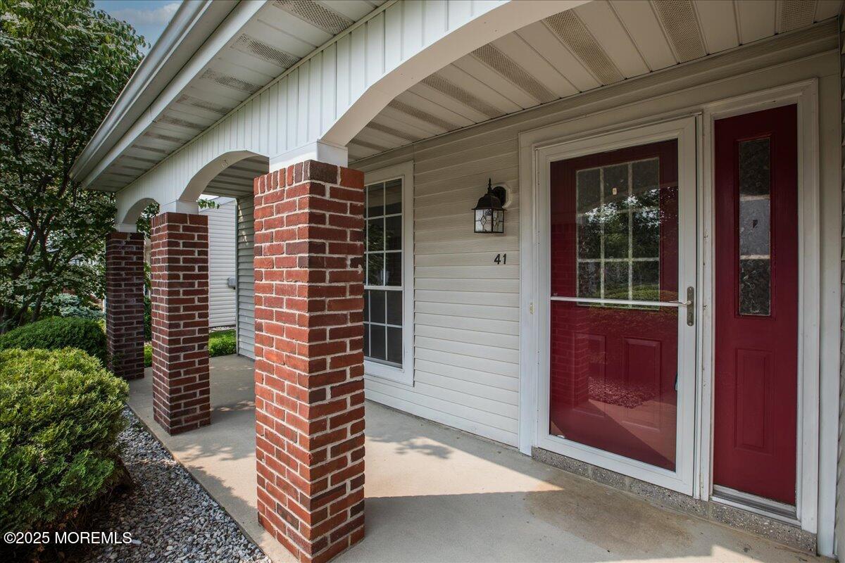 41 Tarworth Terrace Manchester NJ 08759