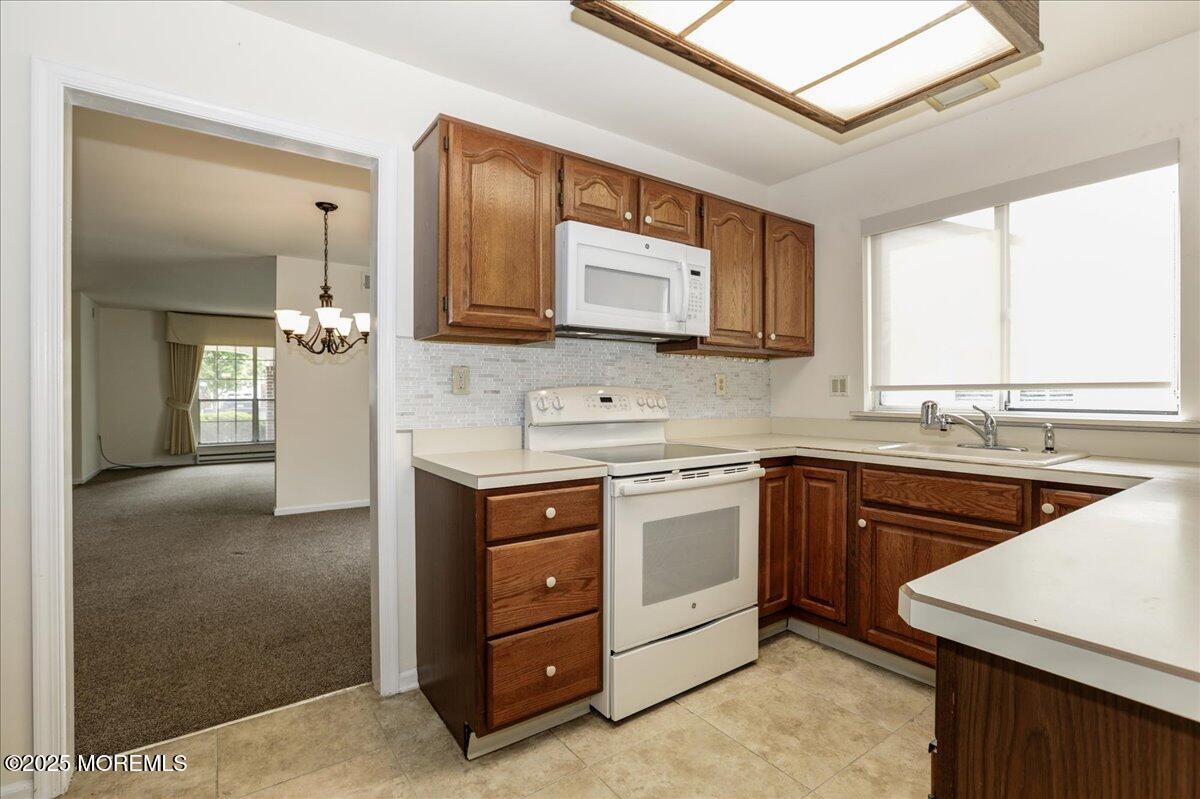 41 Tarworth Terrace Manchester NJ 08759