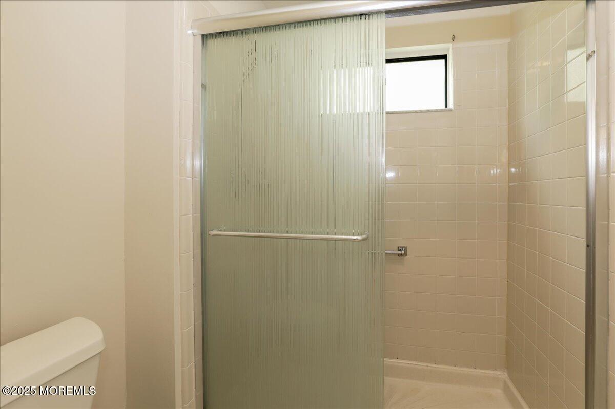 41 Tarworth Terrace Manchester NJ 08759