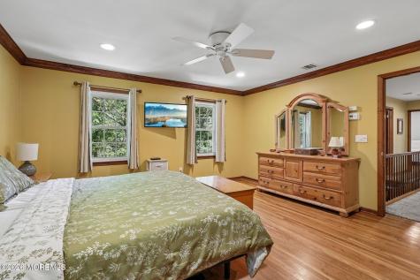 54 Howland Road Middletown NJ 07748
