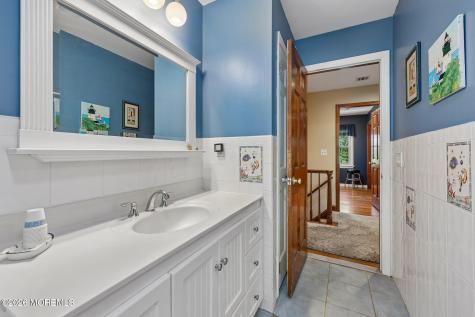 54 Howland Road Middletown NJ 07748
