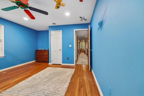 54 Howland Road Middletown NJ 07748