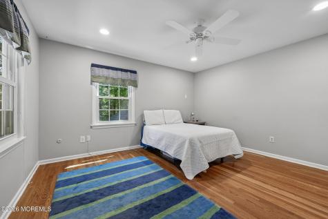 54 Howland Road Middletown NJ 07748