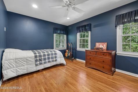 54 Howland Road Middletown NJ 07748